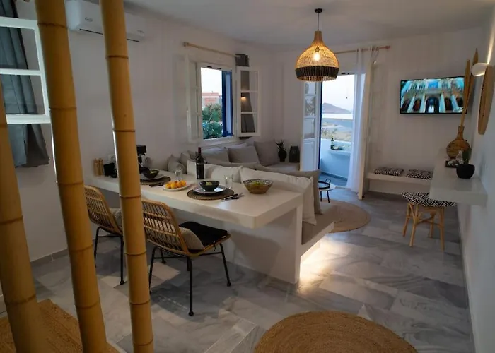 Semesterbostad Tinion Fos