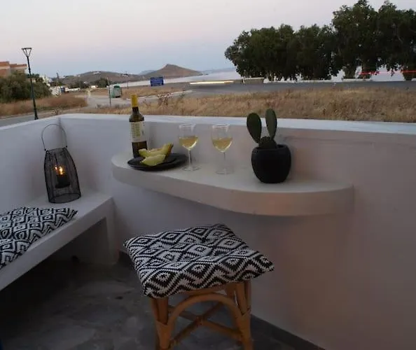 Semesterbostad Tinion Fos *